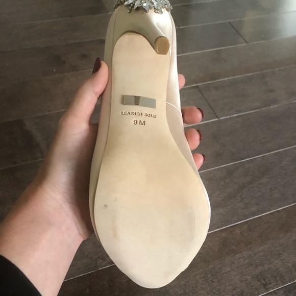 Badgley Mischka pumps - Picture 3 of 5